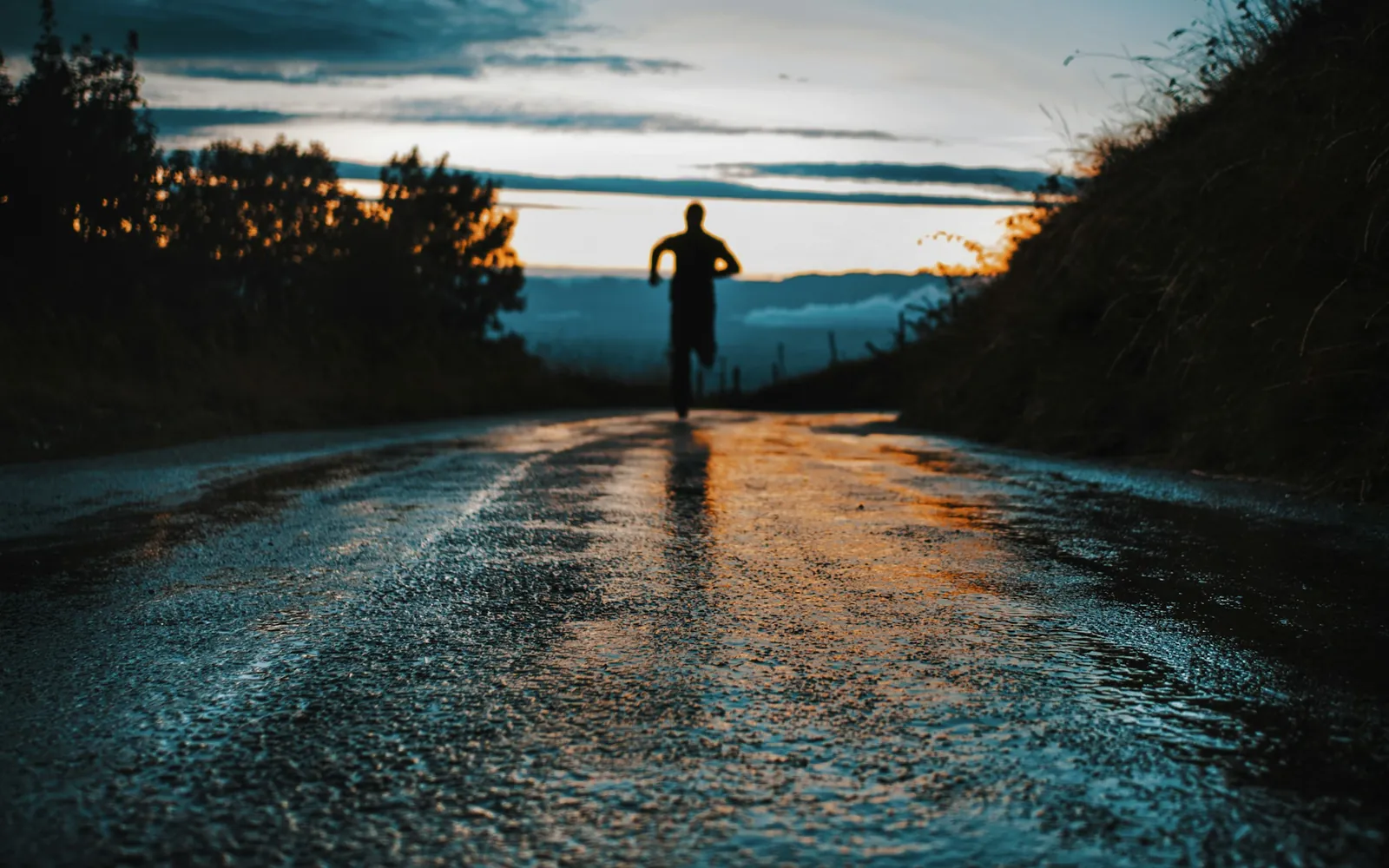 Chaqueta de running: impermeable, softshell o cortavientos, cómo elegir