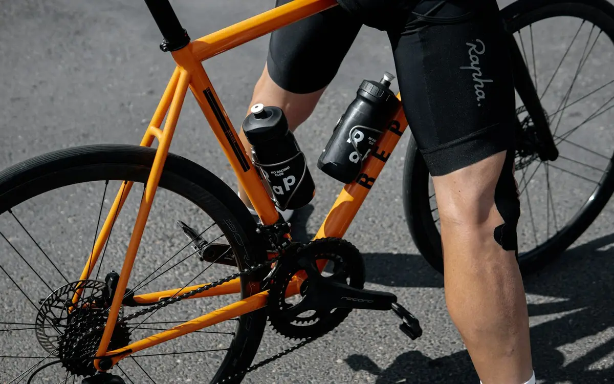 Hydration and Electrolytes on the Bike: How to Avoid Cramping in the Heat