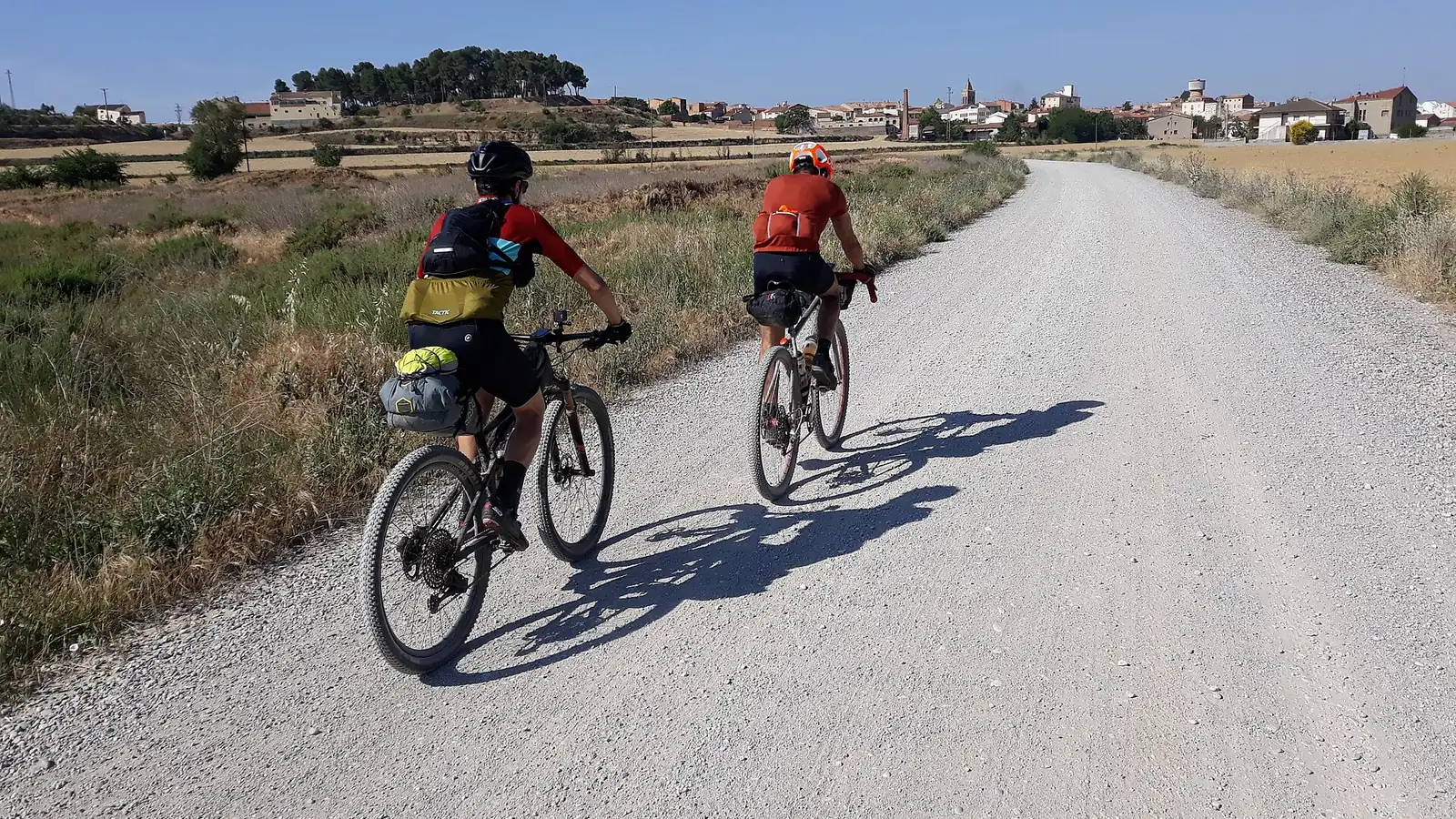 Gravel: cos'è e come iniziare tra strade bianche e sterrati