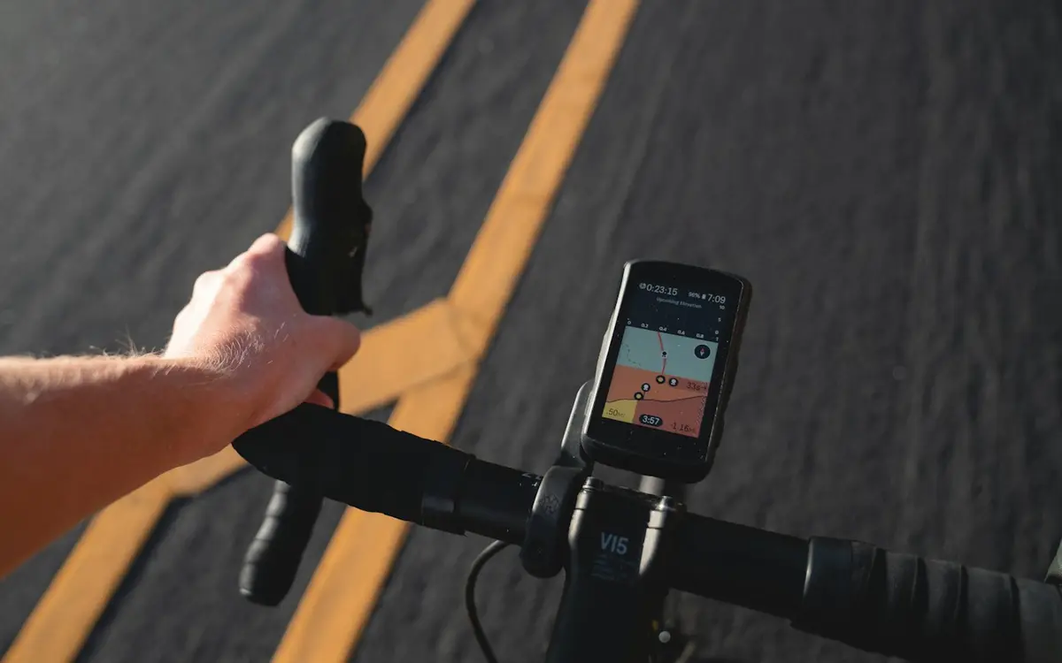 A Strava Alternative for Group Rides: What Velunite Adds